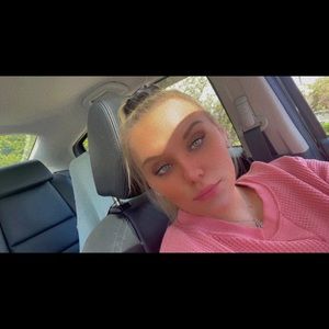 Meet your Posher, Ashly